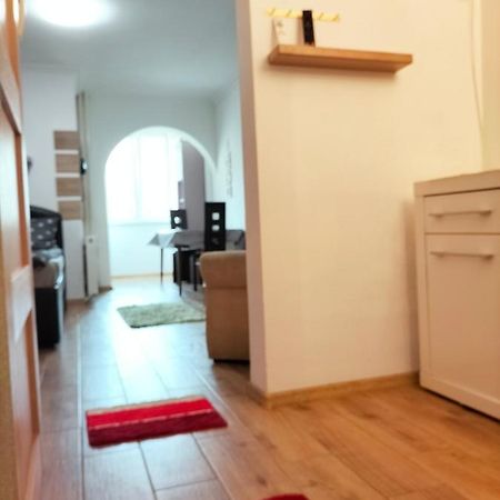 Regy Appartement Oradea Buitenkant foto