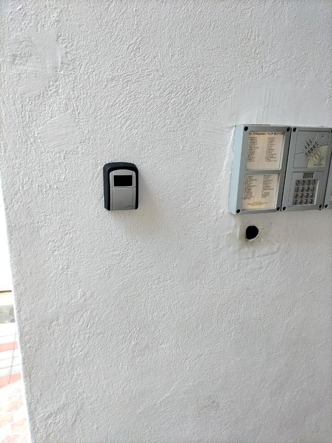 Regy Appartement Oradea Buitenkant foto