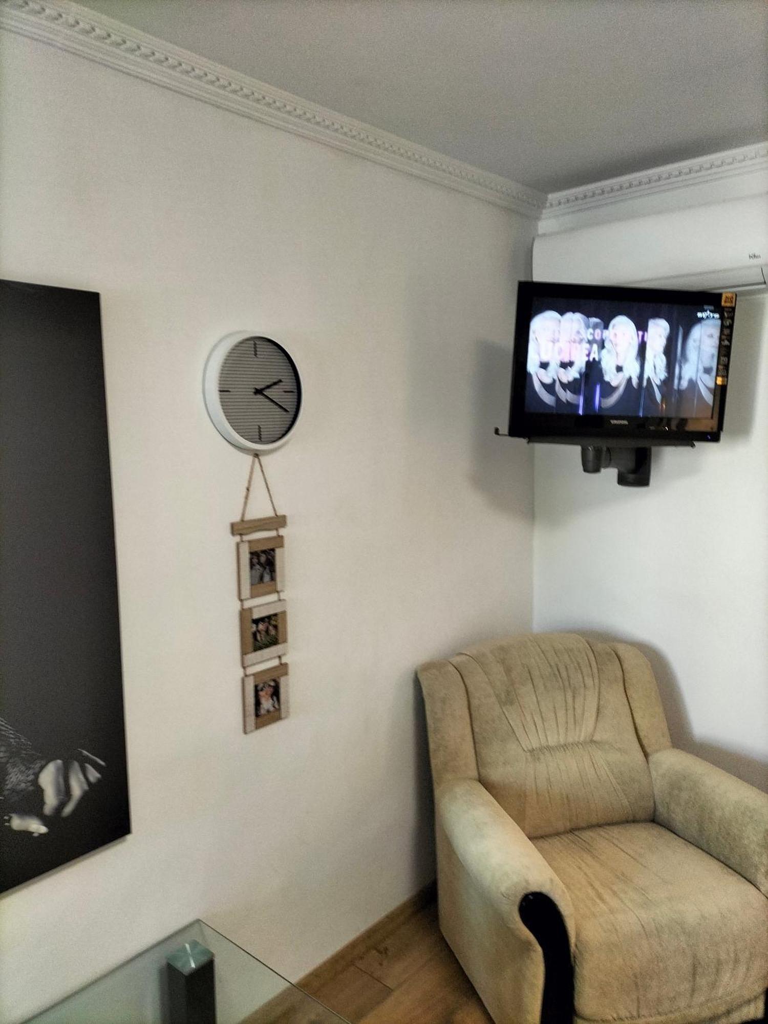 Regy Appartement Oradea Buitenkant foto
