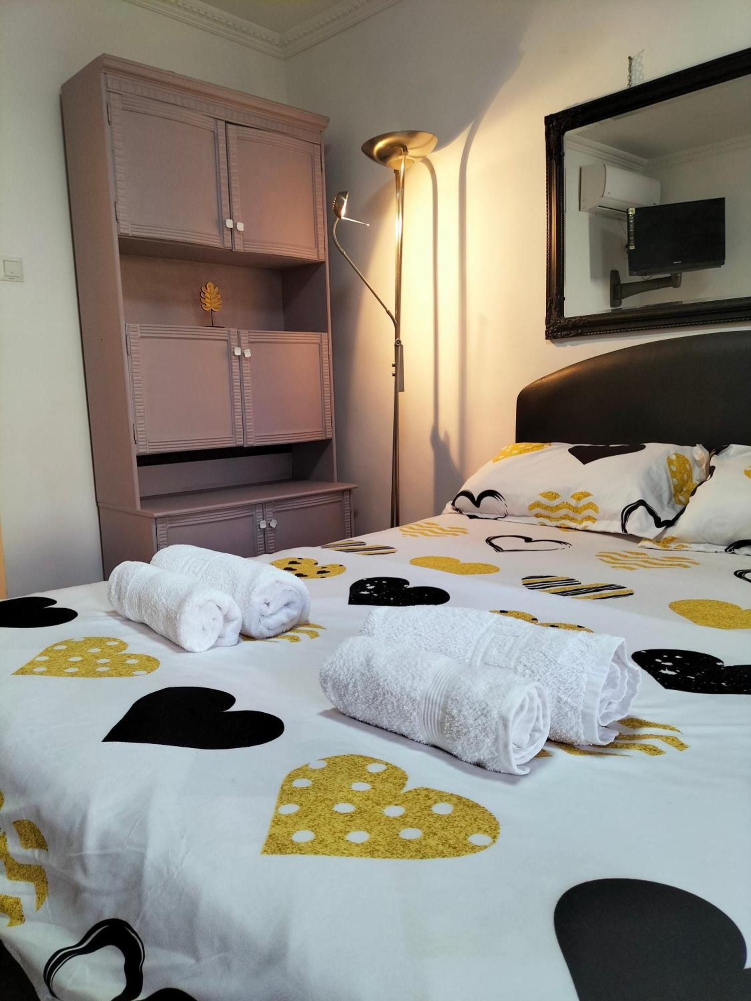 Regy Appartement Oradea Buitenkant foto